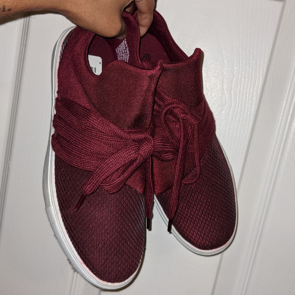3for30!!! Maroon slip on sneakers